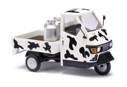 BUSCH 60004 - Piaggio Ape 50 mit Kuhflecken Maßstab 1:43 von BUSCH