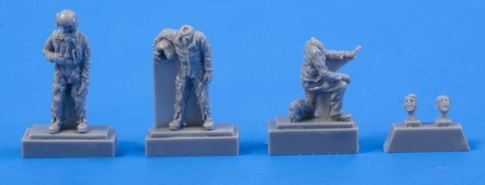 Two Fouga Magister Pilots and Mechanic (3 Figuren) [Special Hobby] von CMK