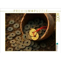 CALVENDO Puzzle Münzen am roten Band - Wohlstand und stetiger Geldfluss 2000 Teile Lege-Größe 90x67cm Foto-Puzzle für glückliche Stunden CALVENDO Puzzle Münzen am roten Band - Wohlstand und stetiger Geldfluss 2000 Teile Lege-Größe 90x67cm Foto-Puzzle für glückliche Stunden von Calvendo Puzzle