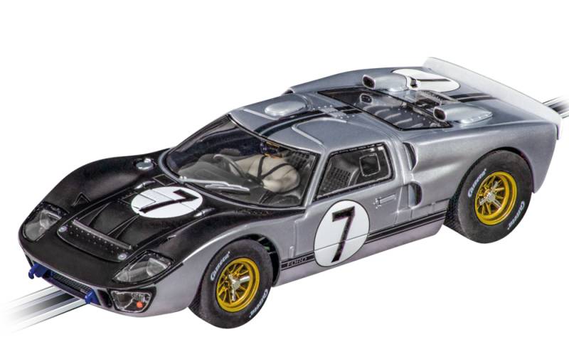 Ford GT 40 MKII "No.7" von Carrera