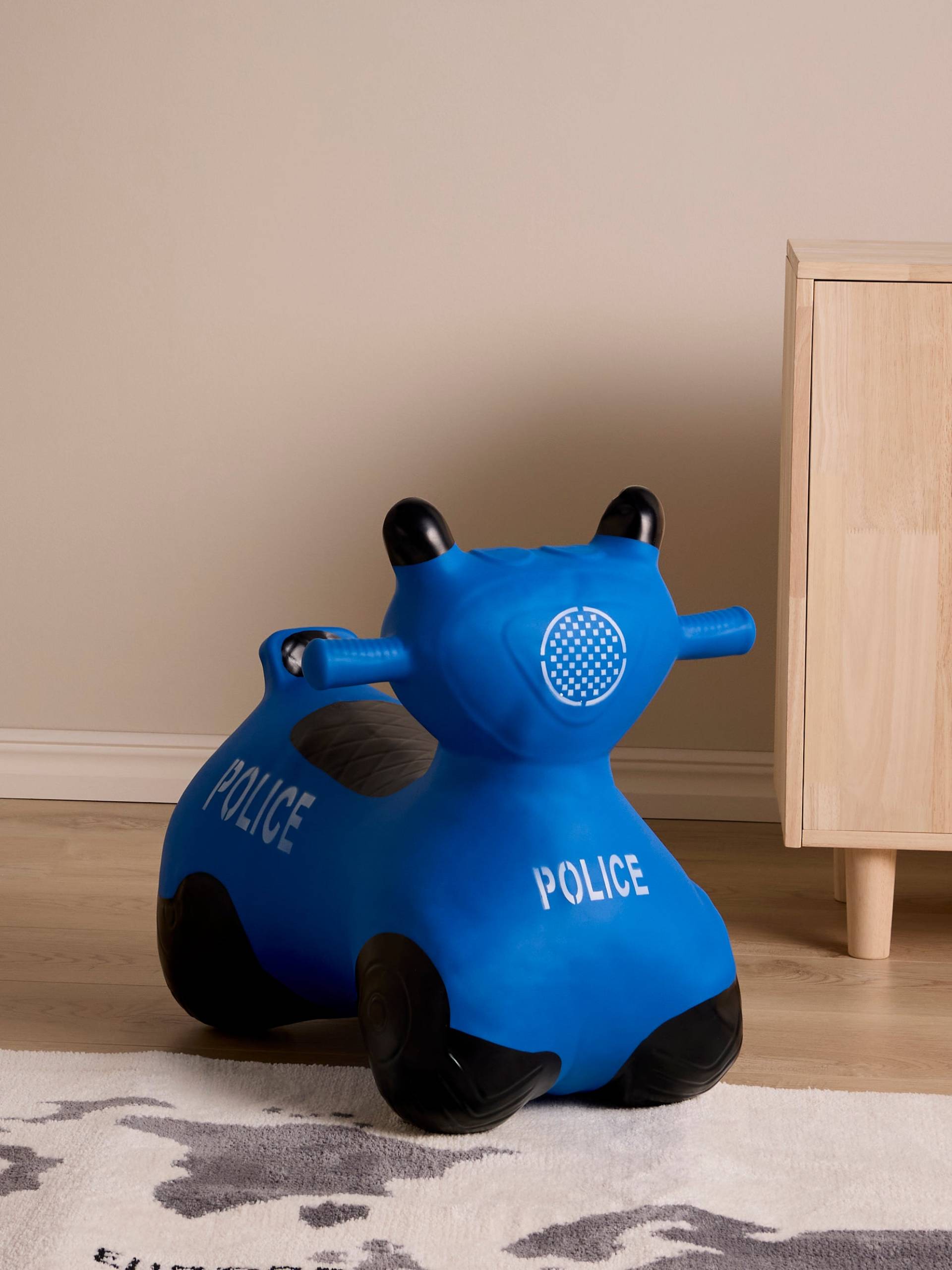 Cloudberry Castle Polizeimotorrad Hüpffahrzeug, Blau Cloudberry Castle Polizeimotorrad Hüpffahrzeug, Blau von Cloudberry Castle