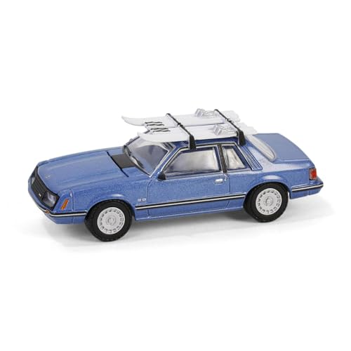 Collectibles Greenlight 30510 1981 Fox Body Mustang GHIA Coupe mit Ski-Dachträger - Medium Blue Glow (Hobby Exclusive) Maßstab 1:64 von Collectibles