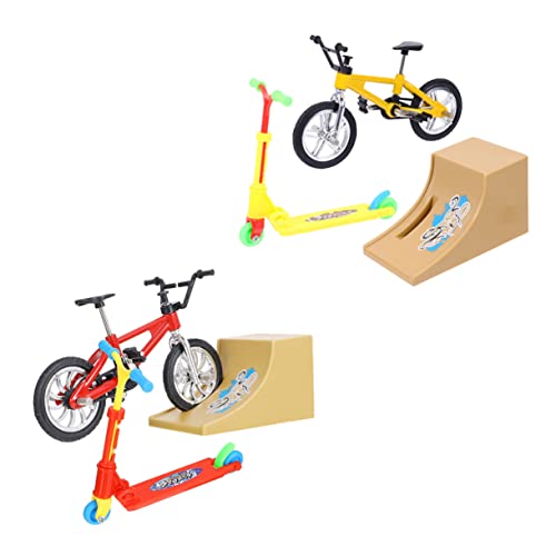 DRESSOOS 2 Sets Fingerbike Kit Mit Mini Scooter Rampe Für Fingertip Sport Tischspiel Für Inklusive Zubehör Und Ersatzteilen Für Stundenlangen Spielspaß von DRESSOOS