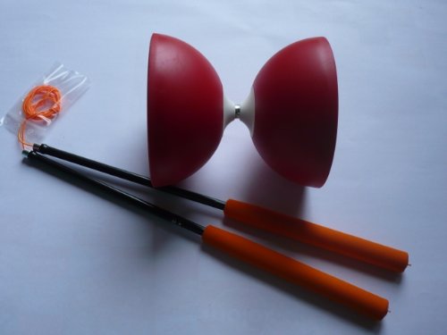 Henrys Circus Diabolo Rot mit ULK2 weiss + Carbon schwarz-orange von Diabolonet