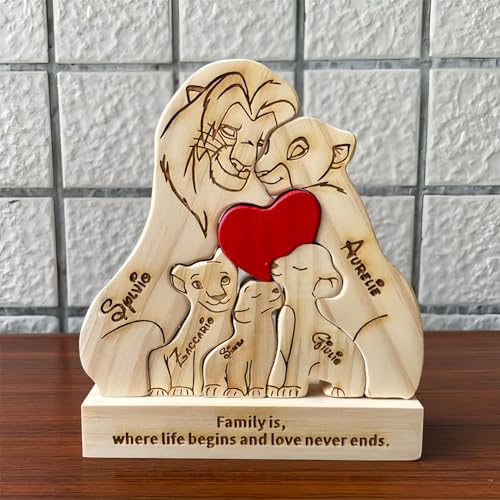 Drawelry Personalisierte Löwe Holz Skulptur Puzzle mit 2-9 Familien Namen Ornament Tierfiguren Statue Holzpuzzle Heim Büro Desktop Dekoration, Geschenke für Familie, Freunde, Eltern und Kinder (A4) von Drawelry