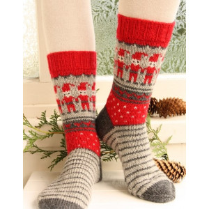 Dancing Elves by DROPS Design - Strickmuster mit Kit Weihnachts-Socken - 32/34 von Drops - Garnstudio