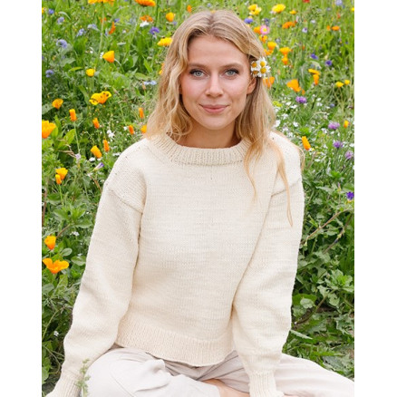 Prairie Rose Sweater by DROPS Design - Blusenstrickmuster Größe S - XXXL Prairie Rose Sweater by DROPS Design - Blusenstrickmuster Größe S - XXXL von Drops - Garnstudio