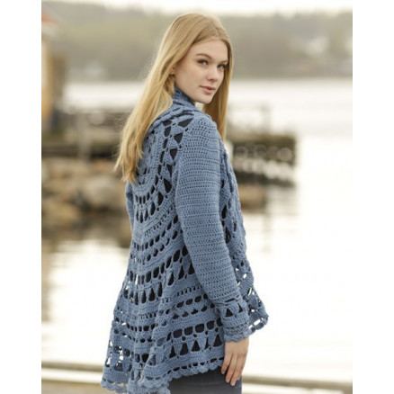 Sea Glass by DROPS Design - Häkelvorlage mit Kit Rundstrickjacke Größen S - XXXL Sea Glass by DROPS Design - Häkelvorlage mit Kit Rundstrickjacke Größen S - XXXL von Drops - Garnstudio