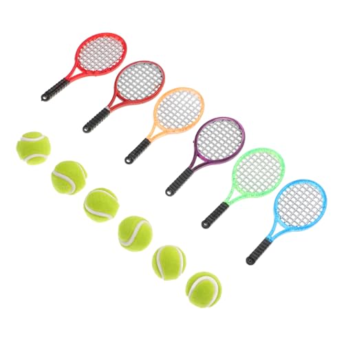 ERINGOGO 6 Sets Mini Sportartikel Tennisschläger Tennisbälle Lustige Mini Werkzeuge Puppenhaus Dekorationen Fotografie Requisiten Mini Sachen Requisiten Miniatur Ornament von ERINGOGO