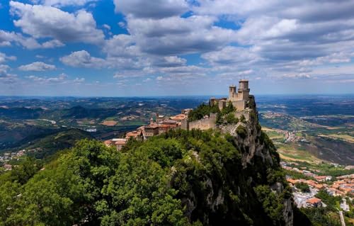 1000-teiliges Puzzle für Erwachsene | Puzzlebrett aus recyceltem Material | Puzzle für Erwachsene, Berg, San Marino, Guaita, 38 x 26 cm von EZMLFA