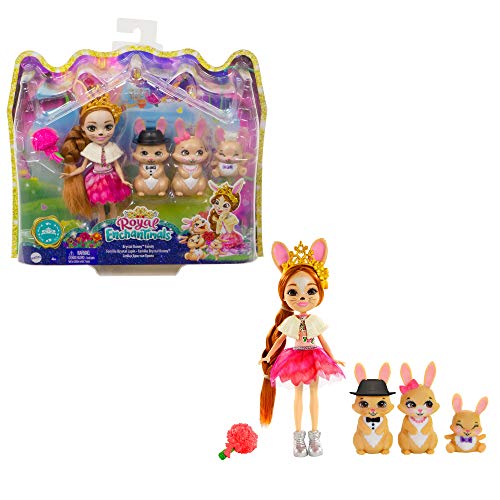 Enchantimals GYJ08 - Familien-Spielzeugset mit Hasenmädchen Brystal Bunny (15,2 cm), aus der Royals Kollektion, 3 Hasenfiguren und 4 Zubehörteilen, tolles Geschenk für Kinder von 3 bis 8 Jahren von Enchantimals