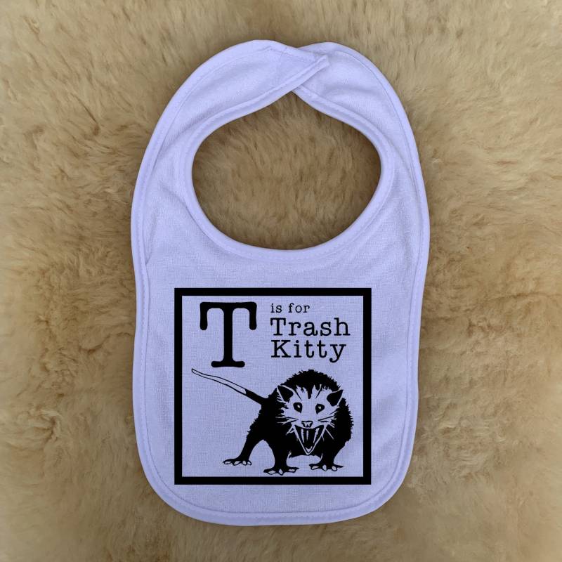 T Wie Trash Kitty | Possum Babylätzchen - Tiere Unhöfliches Lustiges Seltsames Unisex-Säuglingsbaby-Kleinkind Lustiges Babypartygeschenk von Etsy - 101DamnationsShop