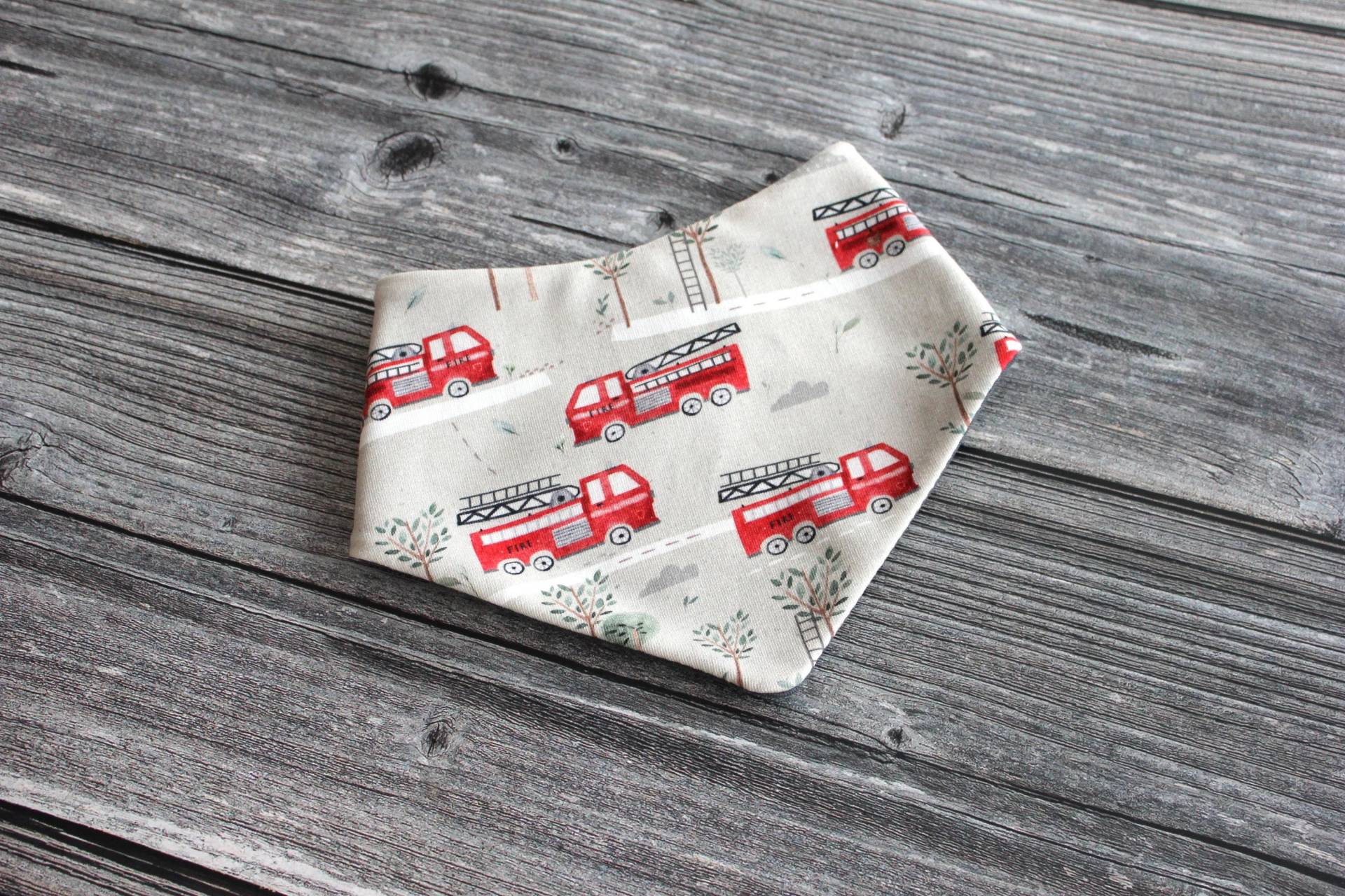 Baby Halstuch Lätzchen Feuerwehrauto Jungen Mädchen Braun Geburt Geschenk Feuerwehr Firetruck Baby Halstuch Lätzchen Feuerwehrauto Jungen Mädchen Braun Geburt Geschenk Feuerwehr Firetruck von Etsy - 17Maschen