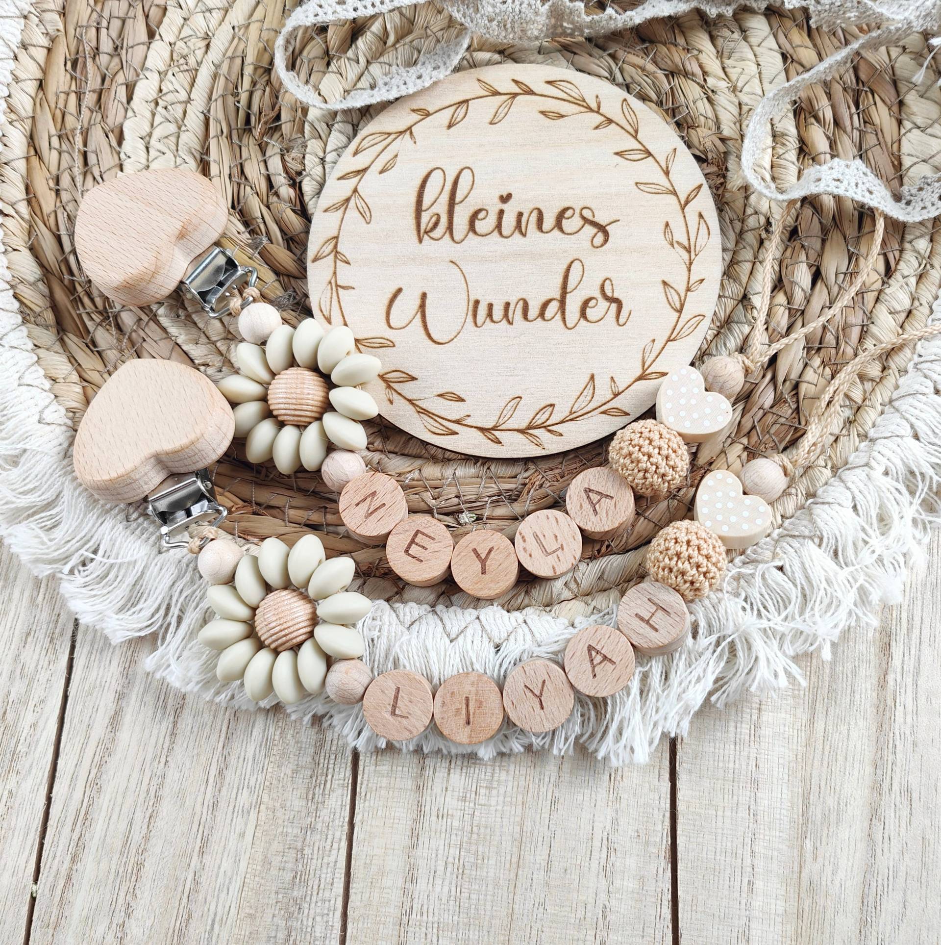 Schnullerkette Personalisiert Mit Namen Für Mädchen in Verschiedenen Farben Z.b. Beige, Mauve Oder Grün Als Geschenkidee Zur Geburt Schnullerkette Personalisiert Mit Namen Für Mädchen in Verschiedenen Farben Z.b. Beige, Mauve Oder Grün Als Geschenkidee Zur Geburt von Etsy - 7miniwunder