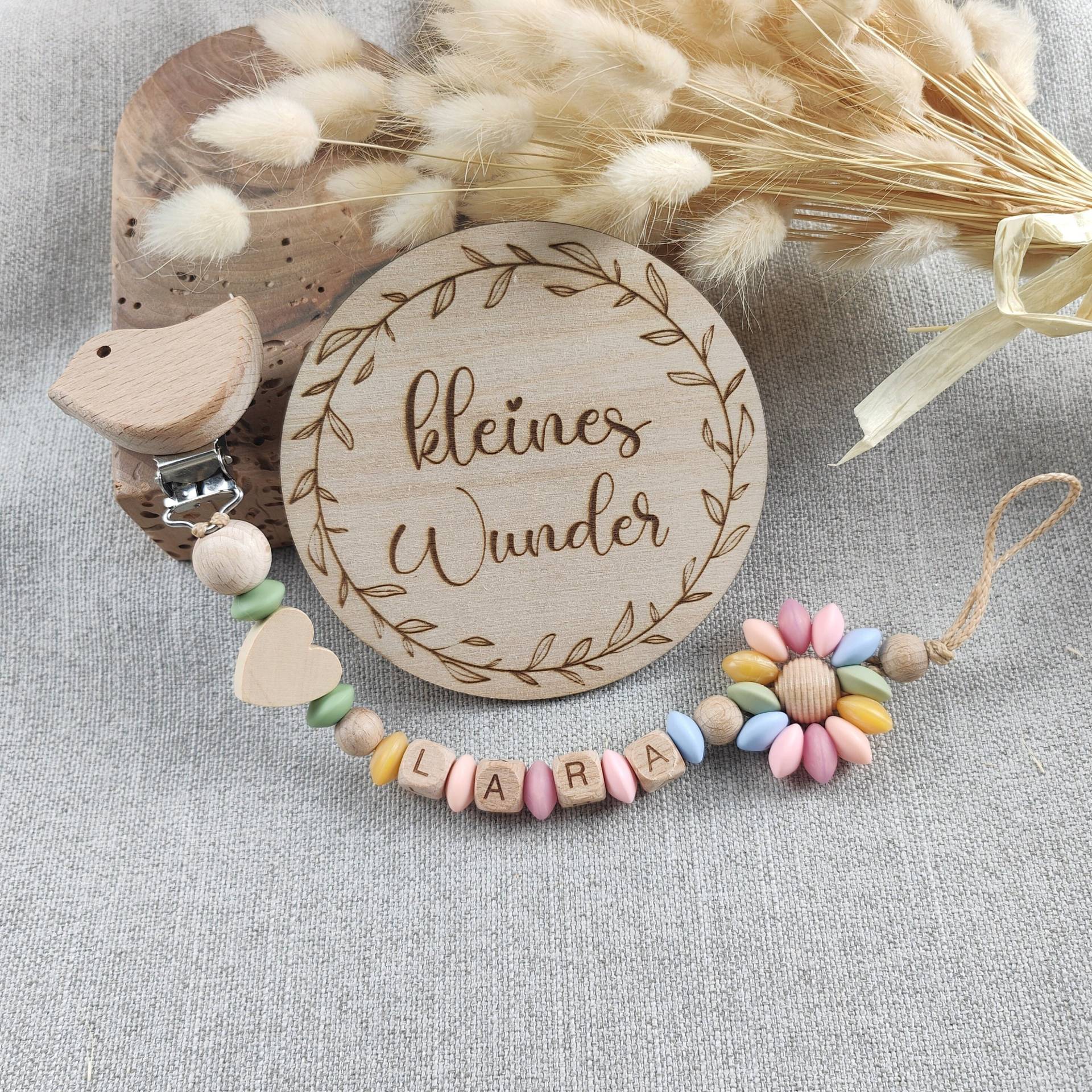 Schnullerkette Personalisiert, Mädchen, Babygeschenk Geburt, Regenbogen, Mit Namen, Geschenk Rainbow Schnullerkette Personalisiert, Mädchen, Babygeschenk Geburt, Regenbogen, Mit Namen, Geschenk Rainbow von Etsy - 7miniwunder