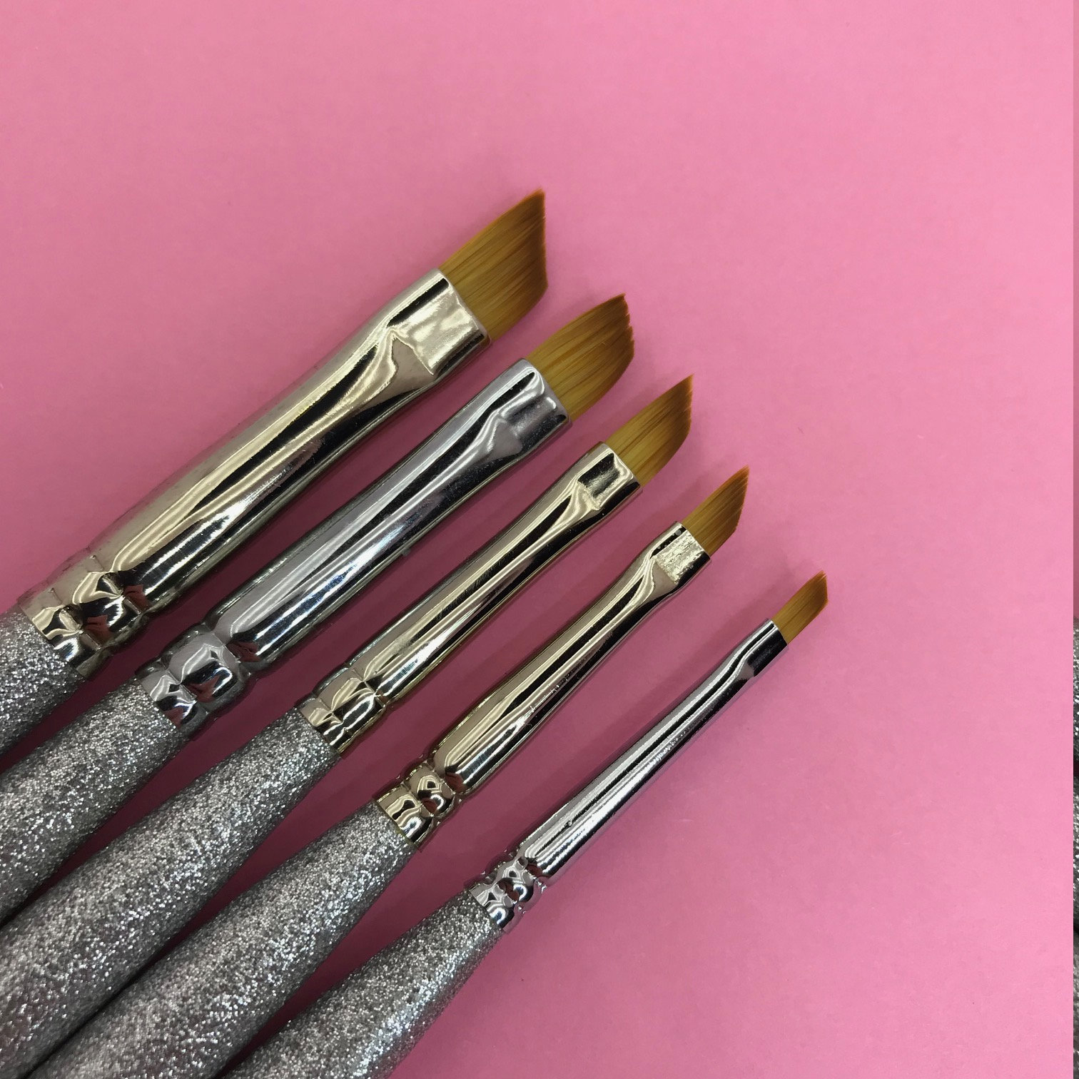 Nailart Pinsel - Abgewinkelte Flächen Nailart Pinsel - Abgewinkelte Flächen von Etsy - ABCbrushes