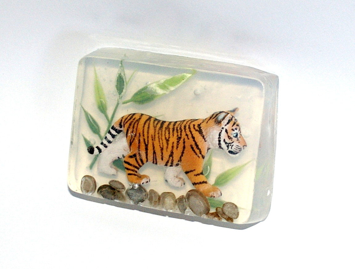 Designer-Seife " Kleiner Tiger" Mit Geschenkservice-Option Designer-Seife " Kleiner Tiger" Mit Geschenkservice-Option von Etsy - ARTeriell