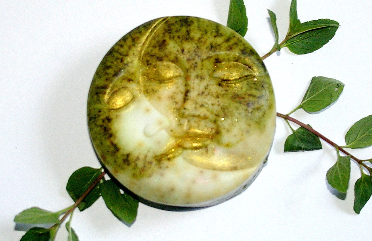 Designer-Seife "Peppermint Love" Mit Geschenkservice-Option Designer-Seife "Peppermint Love" Mit Geschenkservice-Option von Etsy - ARTeriell