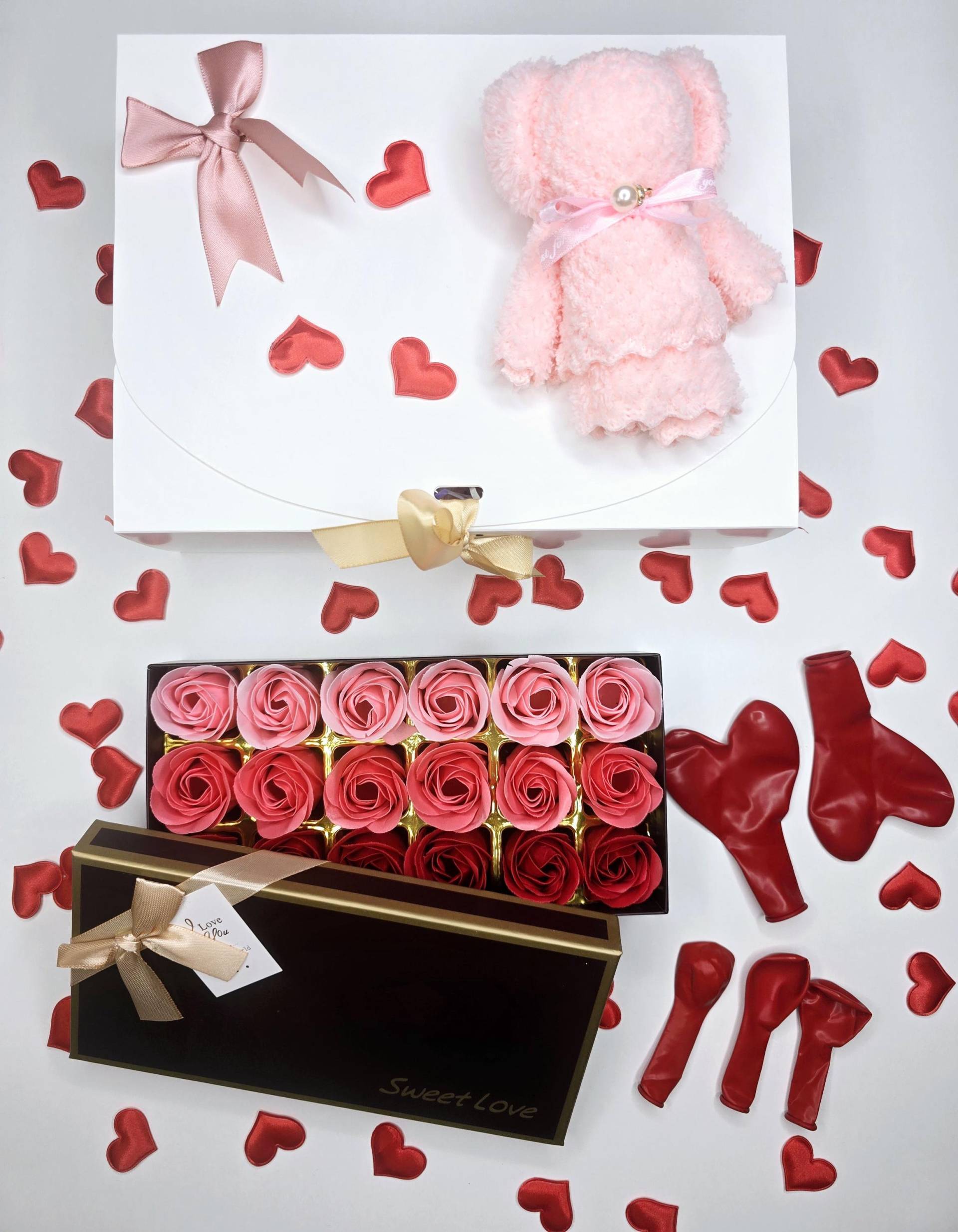 Geschenkboxset Valentinstag Muttertag Set Mit 18 Stück Seifen Rosa Handtuch Bär Luftballons Für Jeden Anlass von Etsy - AYNCompany