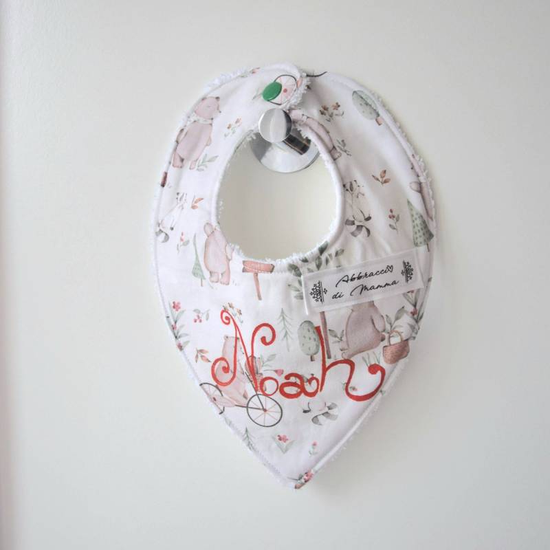 Bandana-Bib Personalisiert Mit Namen - Stil Und Funktionalität Für Ihr Kind Einzigartiges Elegantes Accessoire Neugeborene Geschenk von Etsy - AbbracciodiMamma