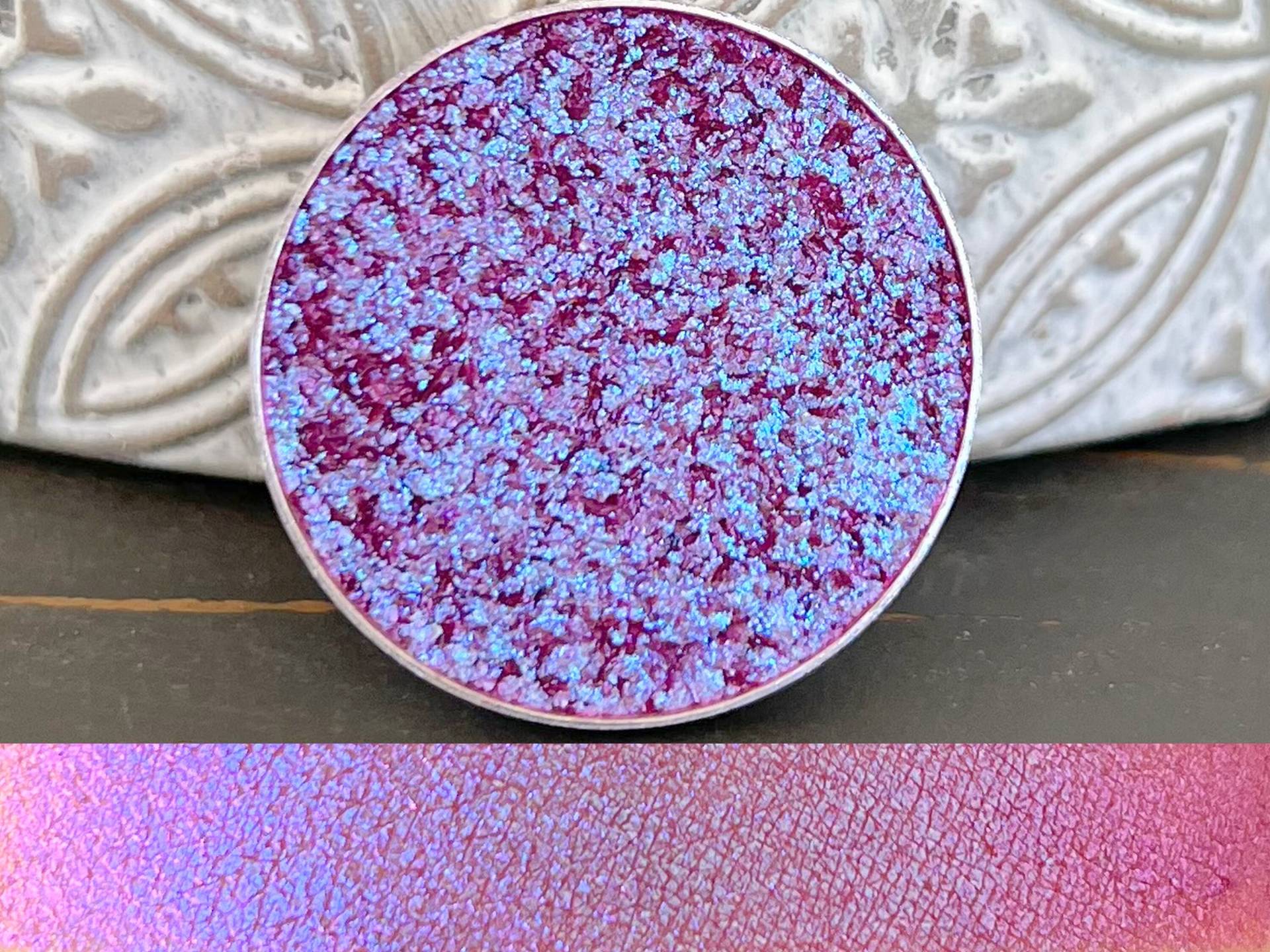 Feisty Multi Chrome Holographic Color Shift Lidschatten - 26 Mm Gepresste Pfanne Oder Compact Vegan Freundlich, Ohne Tierversuche von Etsy - AddictiveCosmetics