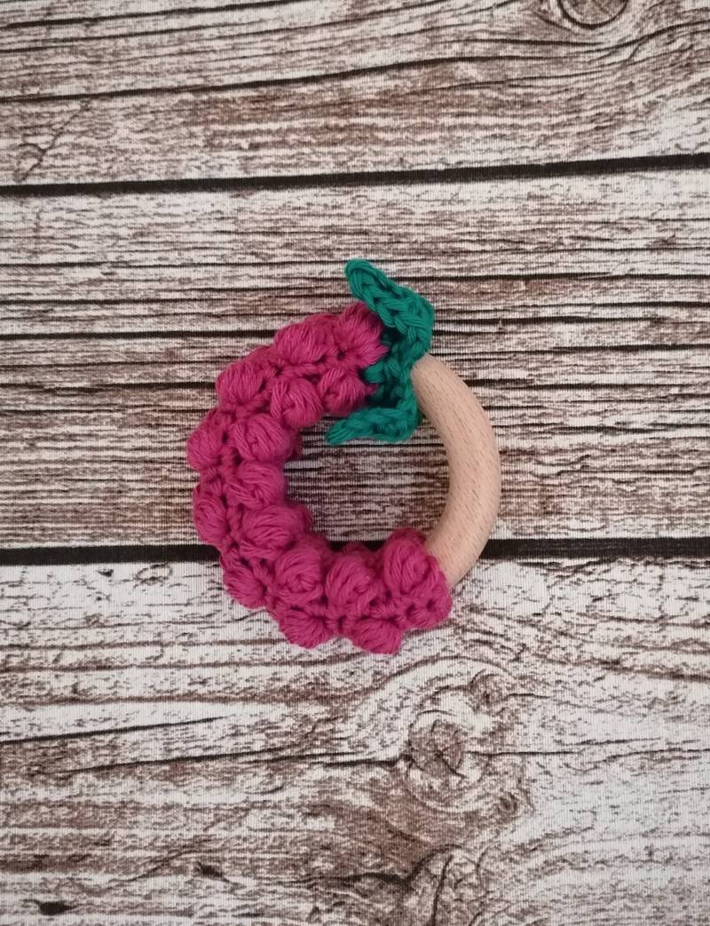 Gehäkelter Sommer Beißring, Obst, Natürlicher Beißring Aus Holz, Baby Geschenk, Handgemacht, Holz von Etsy - AdeleDaisyCrochet