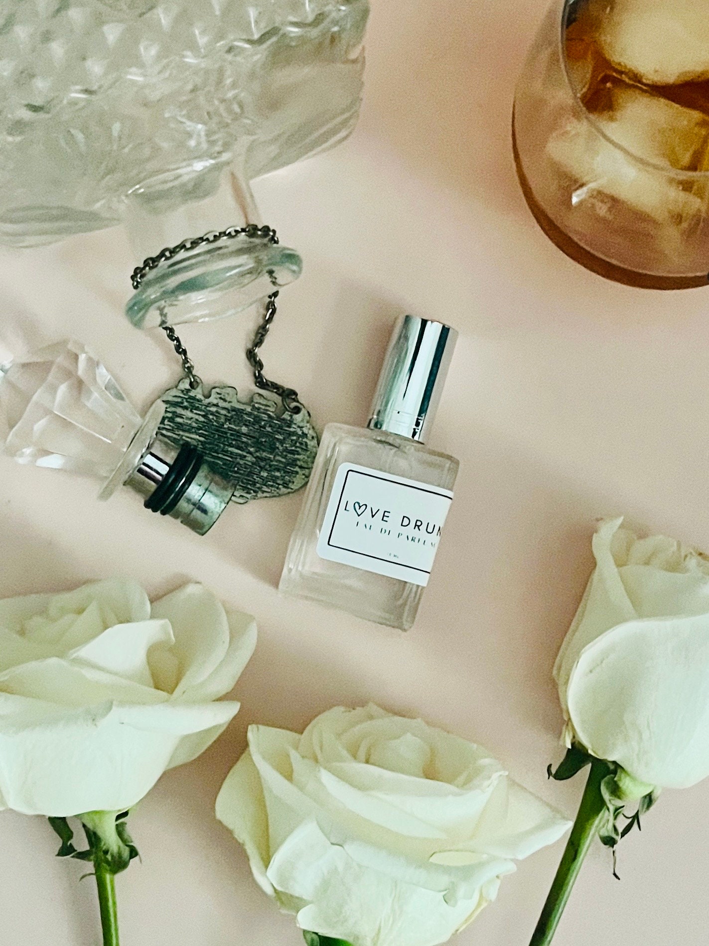 Love Drunk Perfume Bourbon Weiße Schokolade Gourmand Duft Love Drunk Perfume Bourbon Weiße Schokolade Gourmand Duft von Etsy - AlPlusChemy