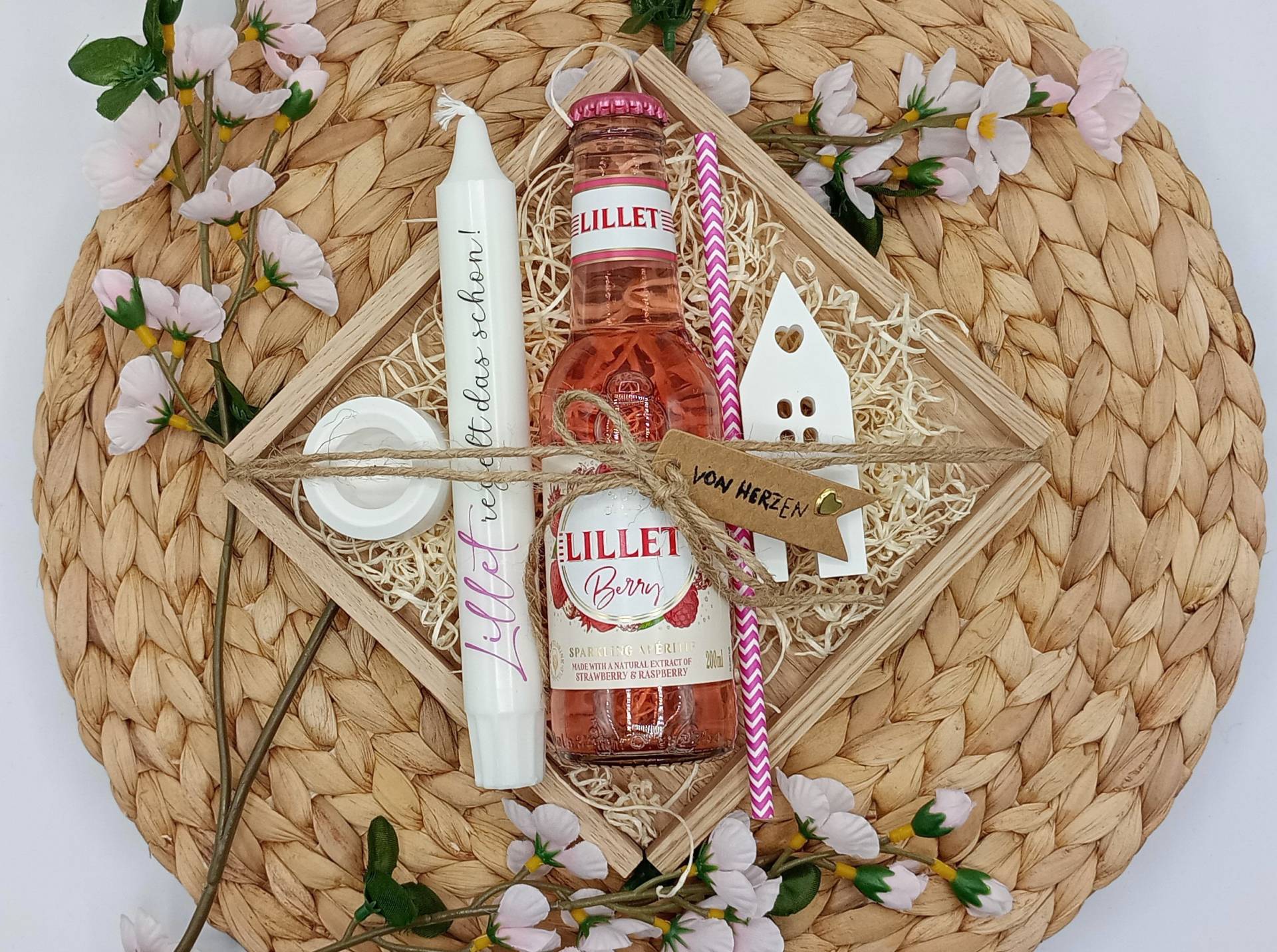 Geburtstagsgeschenk Freundin | Geschenkset Lillet Mädelsabend von Etsy - AllgaeuRebellen