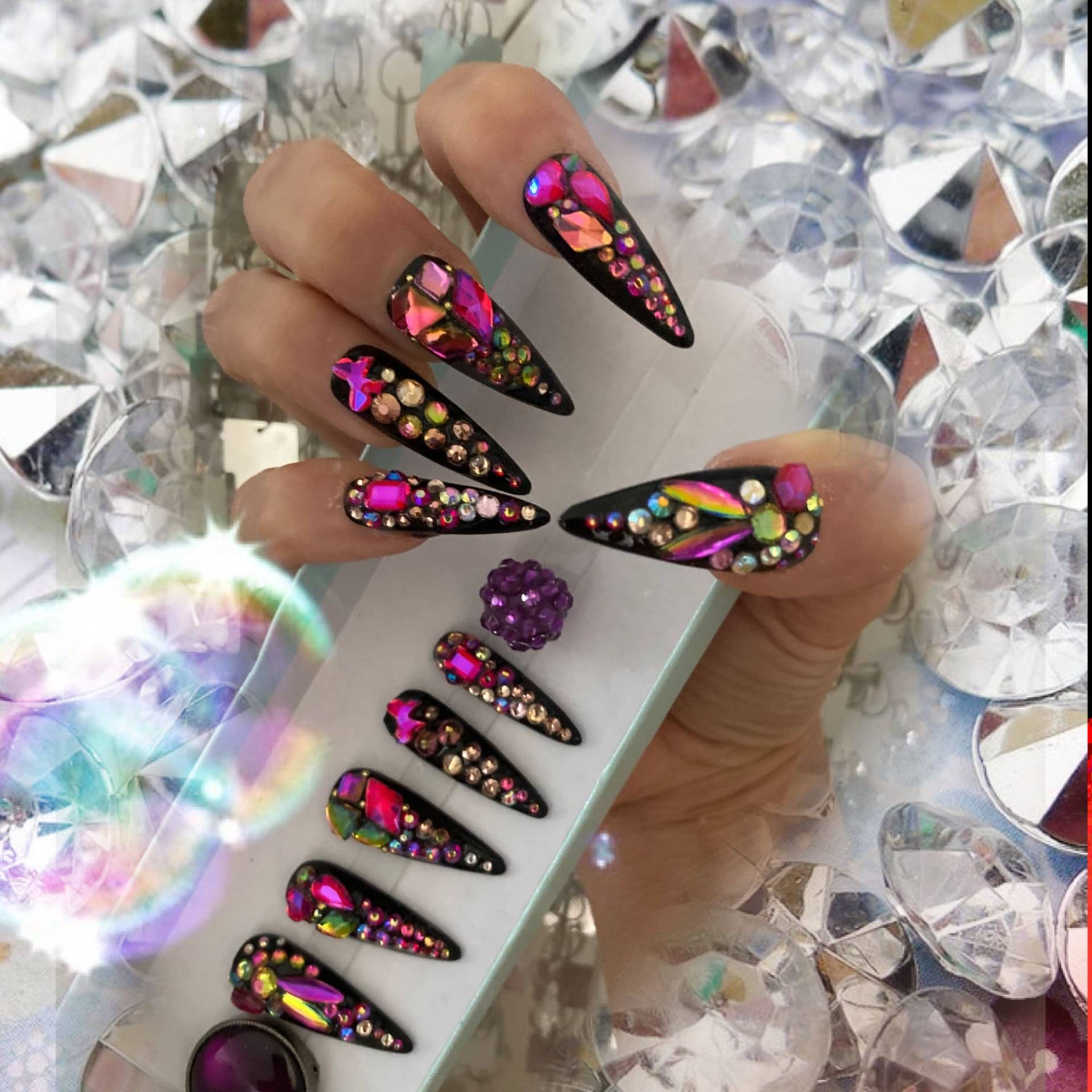 Black Queen Bling Luxury Press On Nails Mit Bunten Strasssteinen von Etsy - AllysonRubincosmetic