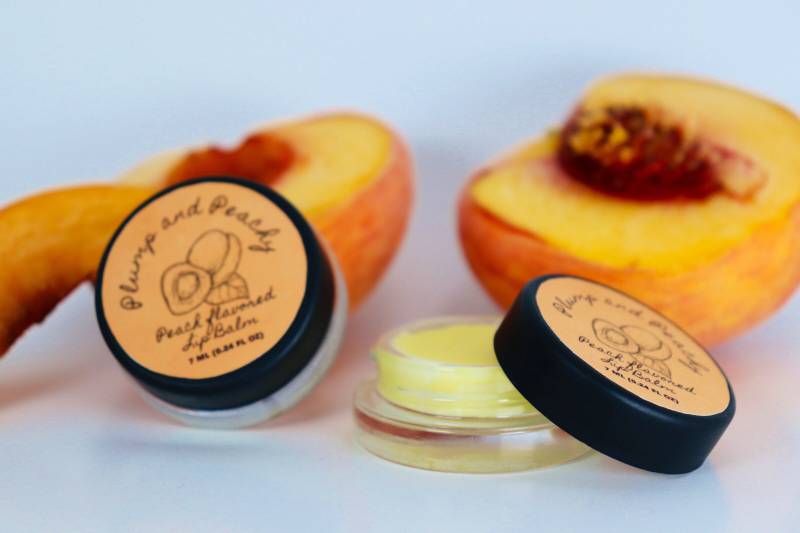 Plump & Peachy - Lippenbalsam Mit Pfirsichgeschmack Für Trockene, Rissige Lippen von Etsy - AmarantasApothecary