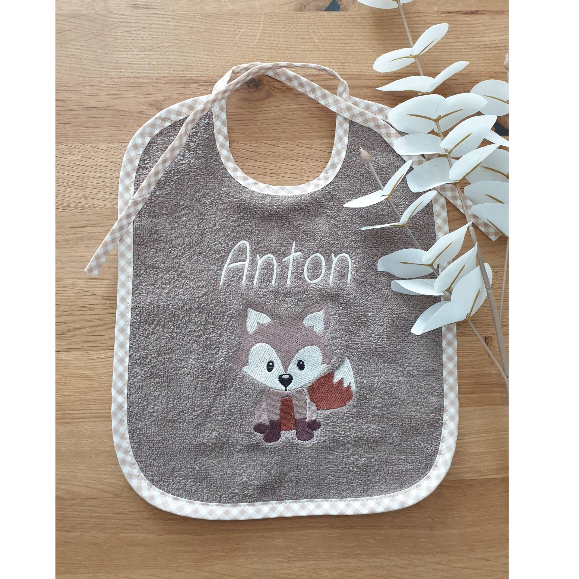 Lätzchen | Mit Namen Braun Geschenk Zur Geburt Geburtsgeschenk Baumwolle Bestickt Personalisiert Babylätzchen Latz von Etsy - AmeliesweltGeschenke