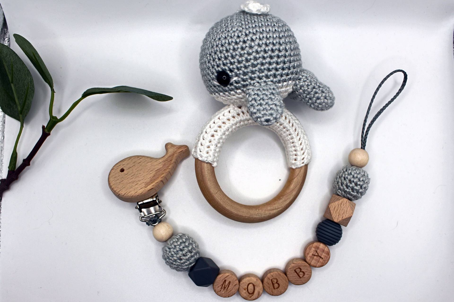 Schnullerkette Und Rassel Im Set Wal, Personalisierbar, Geschenkset Wal Schnullerkette Und Rassel Im Set Wal, Personalisierbar, Geschenkset Wal von Etsy - ArtPearlBaby