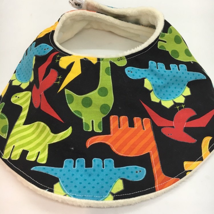 Baby Lätzchen, Sabber Dinosaurier, Dini, Jungen, Geschenk, Baby-Dusche-Geschenk, Baby-Accessoire Baby Lätzchen, Sabber Dinosaurier, Dini, Jungen, Geschenk, Baby-Dusche-Geschenk, Baby-Accessoire von Etsy - AshgateCrafts