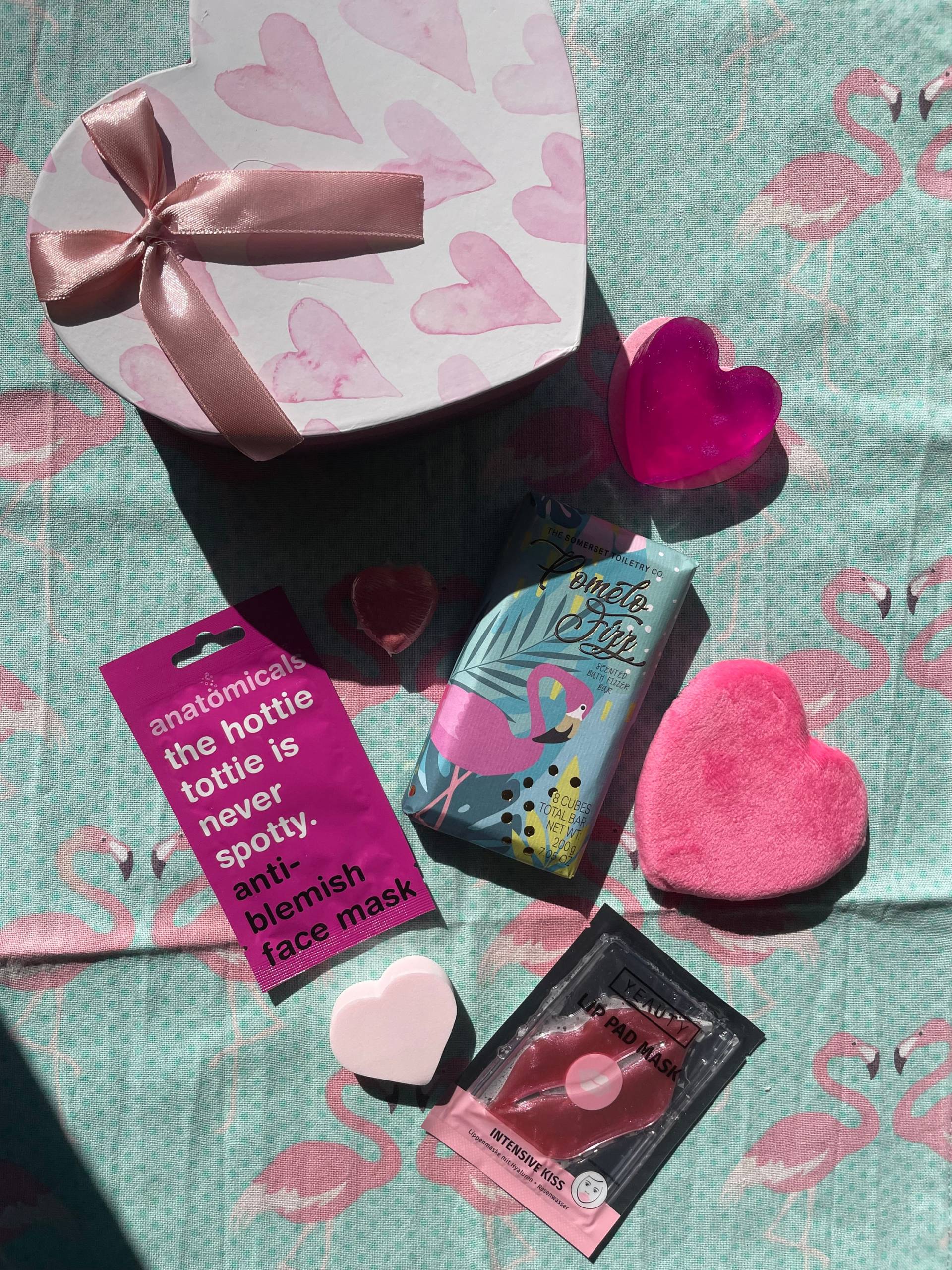 To Go - Beauty Box "Flamingo" | Set Wellness Geschenk Für Sie Hand Made Handgefertigt Mitbringsel Liebe Aufmerksamkeit von Etsy - AtelierCatHamburg