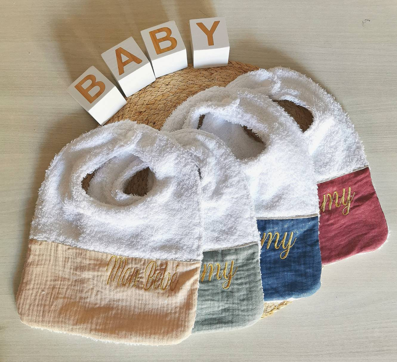 Personalisiertes Babylätzchen, Lätzchen, Besticken von Etsy - AtelierEAUMY