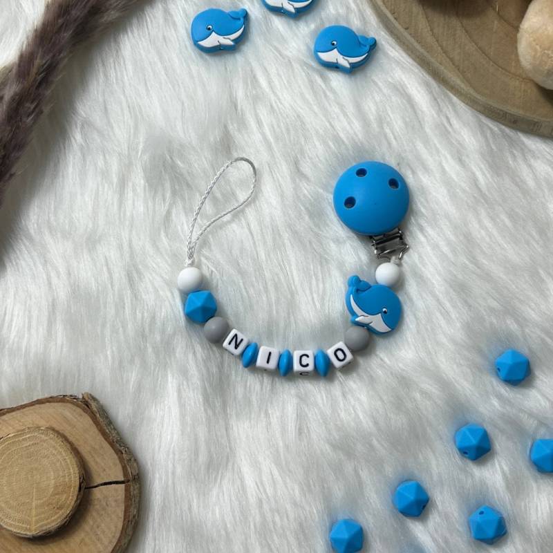 Schnullerkette Mit Namen | Schnullerkette, Design Wal Personalisiert Unikat Handgefertigt Geschenk von Etsy - BabyKettchen