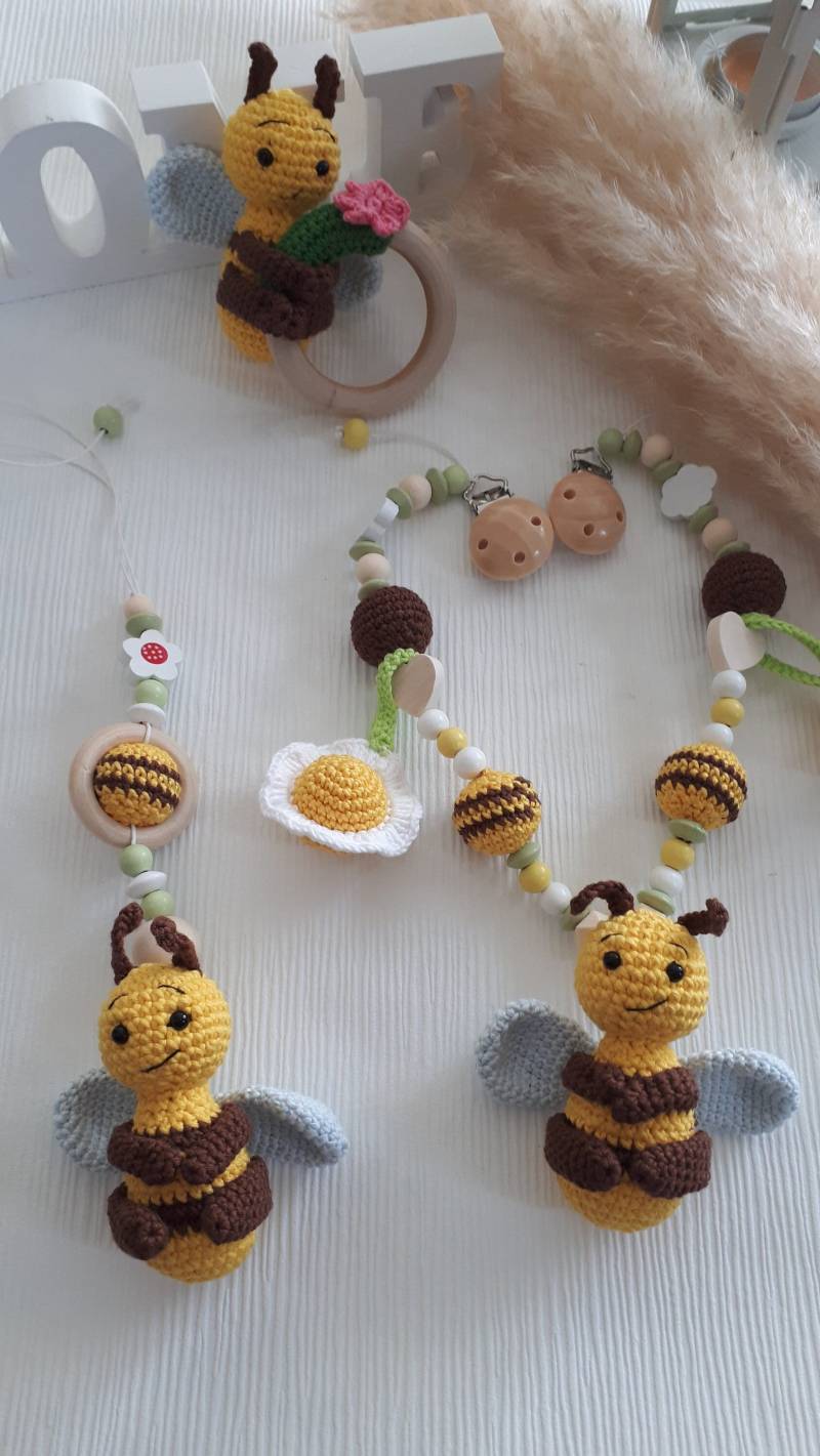 Biene/Set Rassel Maxi-Cosi-Anhänger Kinderwagenkette Amigurumi Handgemacht von Etsy - BabyKnittingForYou