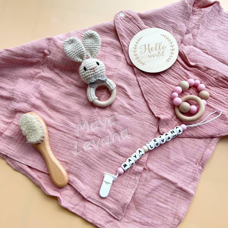 Personalisierte Baby-Geschenkbox Für Mädchen | Benutzerdefinierte Baby Geschenk Jungen Korb Neugeborenen Set Baby-Geschenke Neues Baby-Geschenk von Etsy - BabyMiWorld