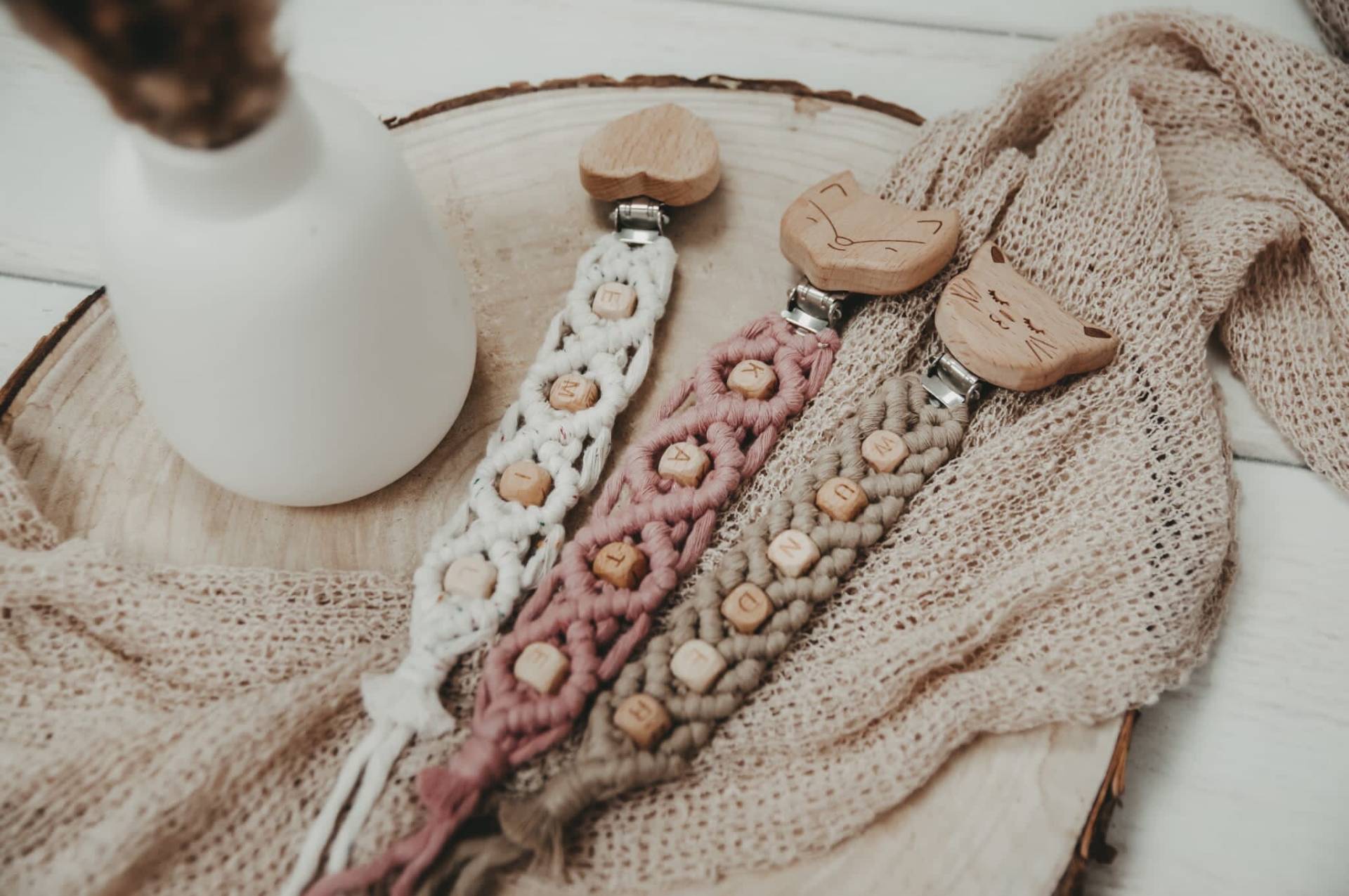 Macrame Schnullerkette Mit Namen/Macramee Nukikette/Personalisierte Schnullerkette/ Geschenk Zur Geburt Macrame Schnullerkette Mit Namen/Macramee Nukikette/Personalisierte Schnullerkette/ Geschenk Zur Geburt von Etsy - BabyausstattungBoho