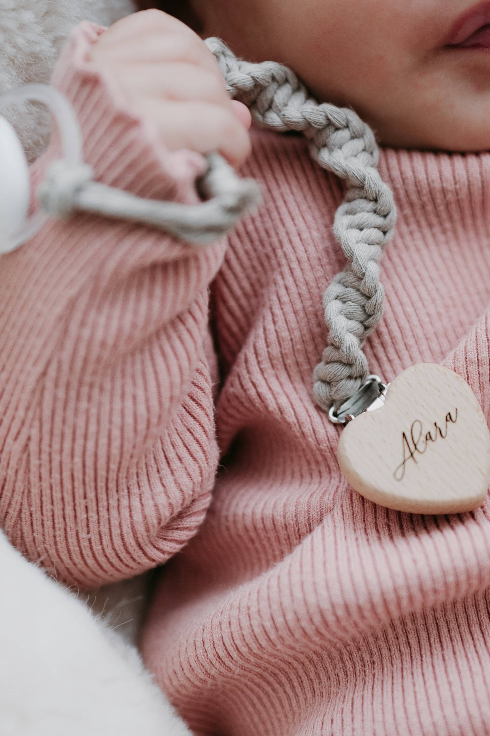 Schnullerkette/ Macramee Schnullerkette/Personalisierte Schnullerkette/Clip Mit Gravur /Geschenk Zur Geburt/Schnullerkette Namen/Macrame Schnullerkette/ Macramee Schnullerkette/Personalisierte Schnullerkette/Clip Mit Gravur /Geschenk Zur Geburt/Schnullerkette Namen/Macrame von Etsy - BabyausstattungBoho