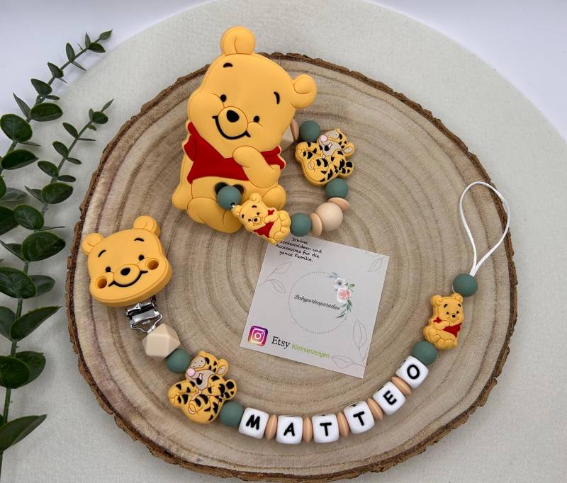 Schnullerkette Personalisiert, Greifring, Bär, Winnie Pooh von Etsy - Babyperlenparadies