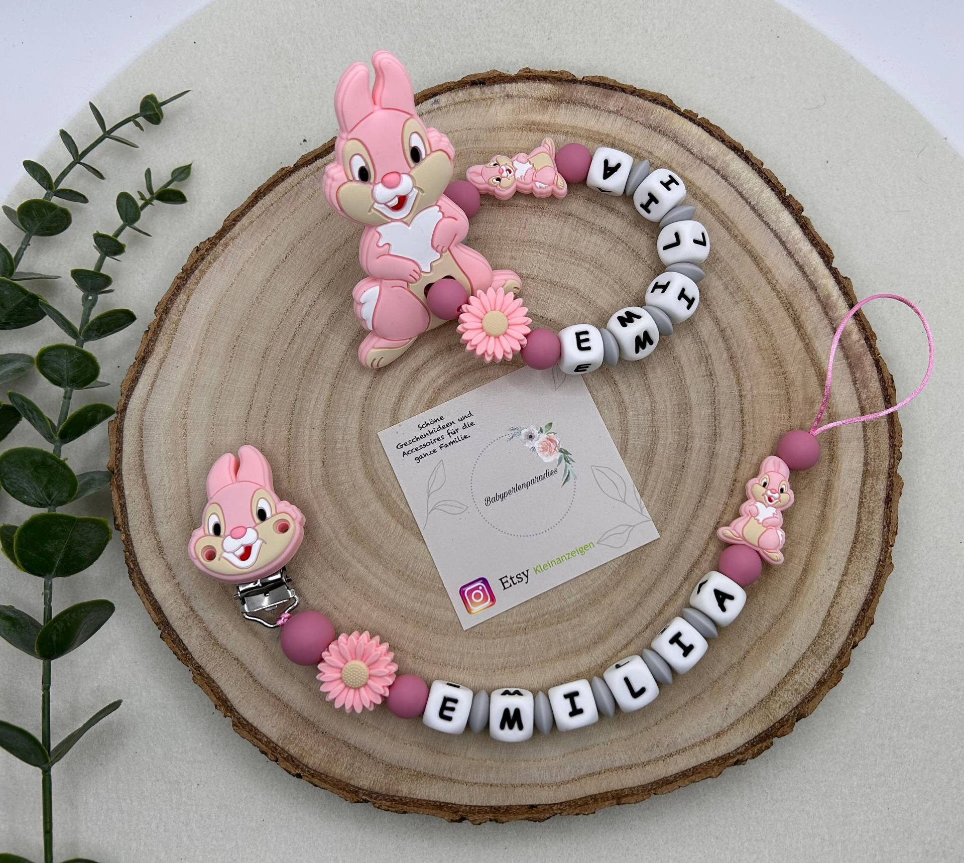 Schnullerkette Und Greifling, Set, Hase, Rosa Hase von Etsy - Babyperlenparadies