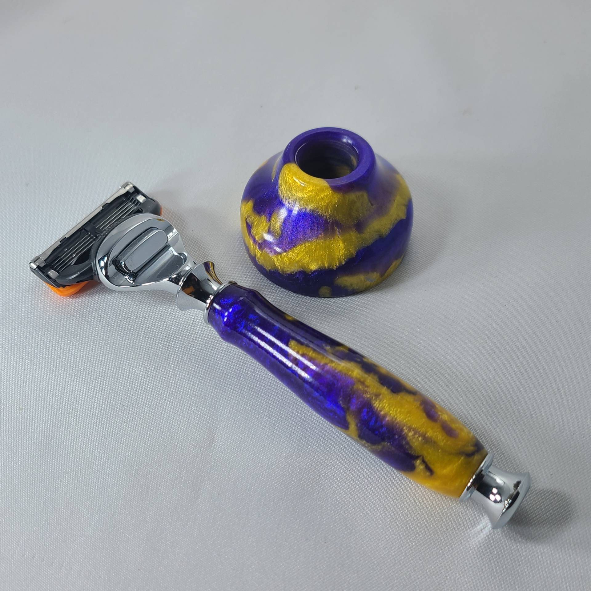 Wikinger/Lakers Fusion Rasiermesser Und Ständer von Etsy - BadlandsShaving