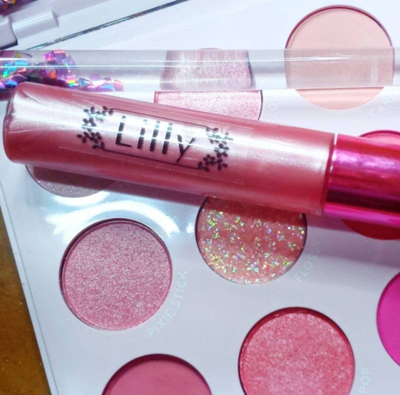 Langanhaltender Feuchtigkeitsspendender Lipgloss in "Lilly" Rosa von Etsy - BasicWitchBeauty