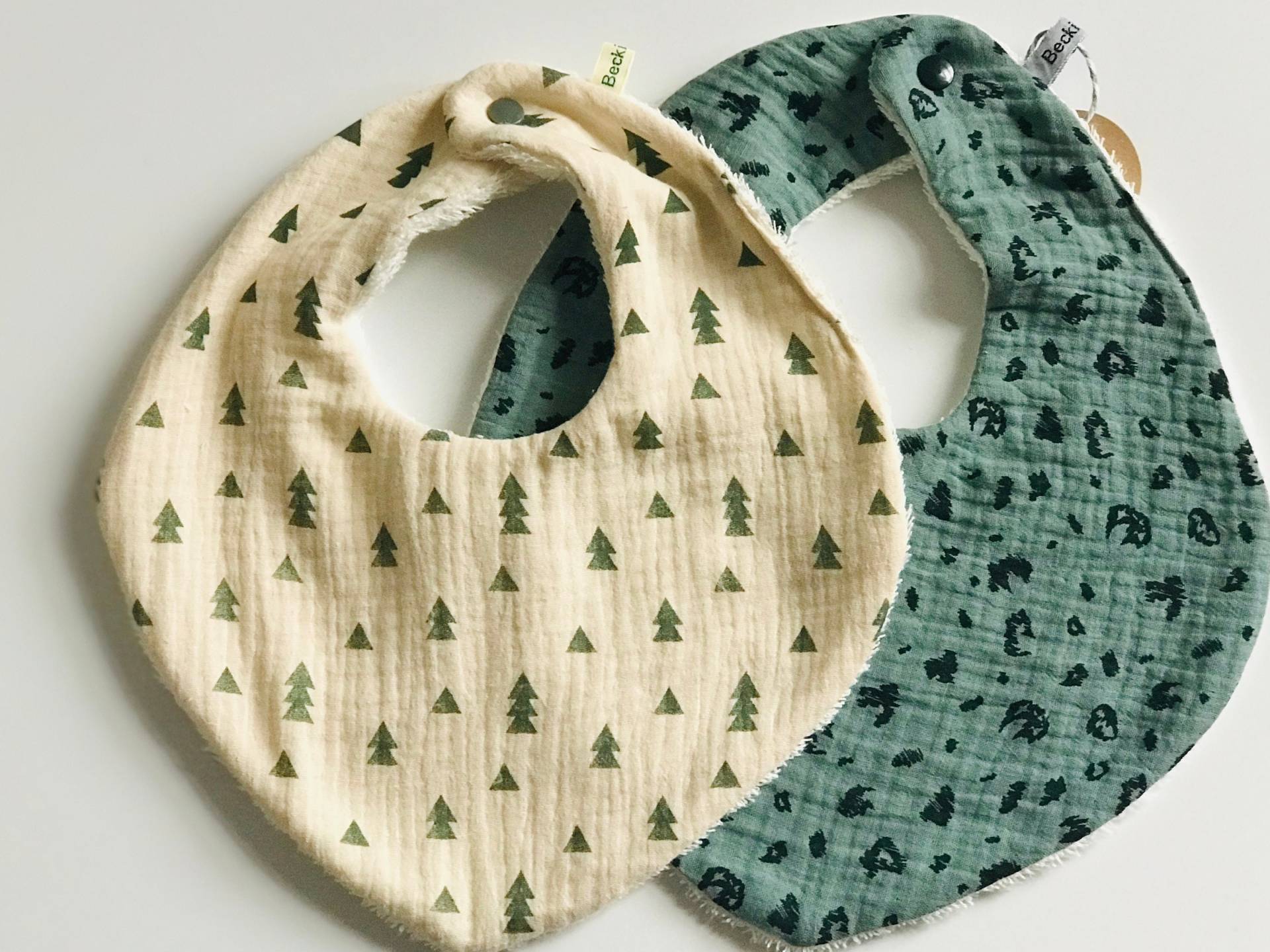 Babylätzchen, Halstuch, Spucktuch, Musselin, Frottee, 100% Cotton Mit Druckknopfverschluß. Babygeschenk, Geburtsgeschenk Babylätzchen, Halstuch, Spucktuch, Musselin, Frottee, 100% Cotton Mit Druckknopfverschluß. Babygeschenk, Geburtsgeschenk von Etsy - BeckiBoom
