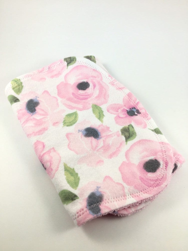 Personalisierte Rosa Blumen Spucktuch, Baby Baby-Dusche-Geschenk, Spucktuch Mädchen, Mädchen Geschenk, Initiale Personalisierte Rosa Blumen Spucktuch, Baby Baby-Dusche-Geschenk, Spucktuch Mädchen, Mädchen Geschenk, Initiale von Etsy - BeeKaiBaby