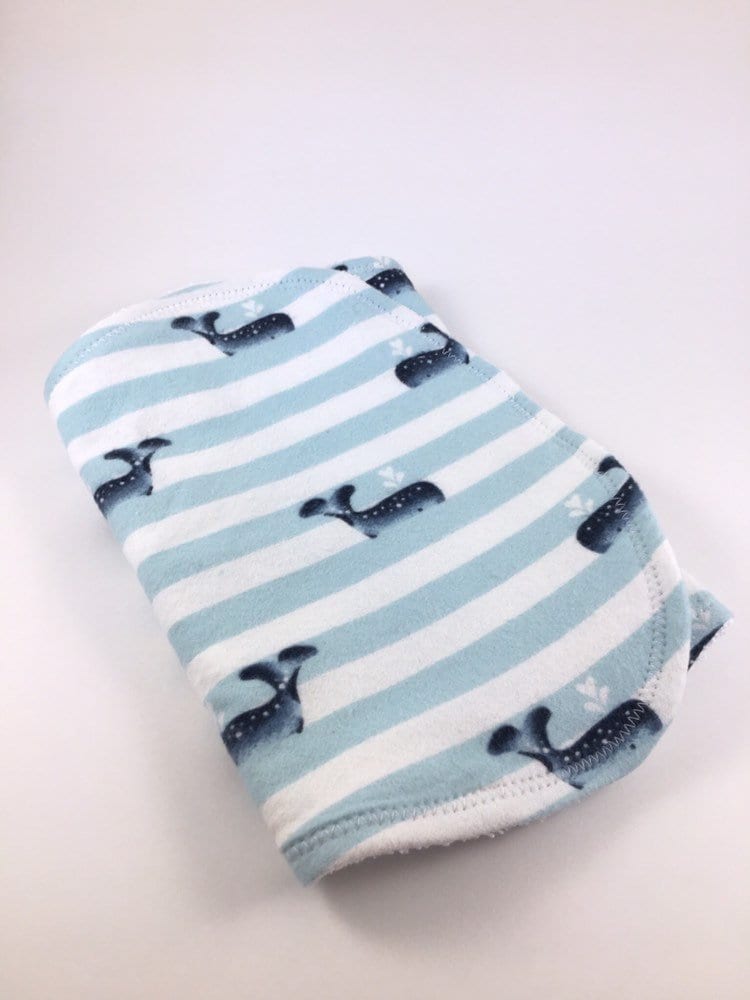 Personalisiertes Wal Spucktuch, Baby Baby-Dusche-Geschenk, Spucktuch Junge, Jungen Geschenk, Mädchen In Personalisiertes Wal Spucktuch, Baby Baby-Dusche-Geschenk, Spucktuch Junge, Jungen Geschenk, Mädchen In von Etsy - BeeKaiBaby