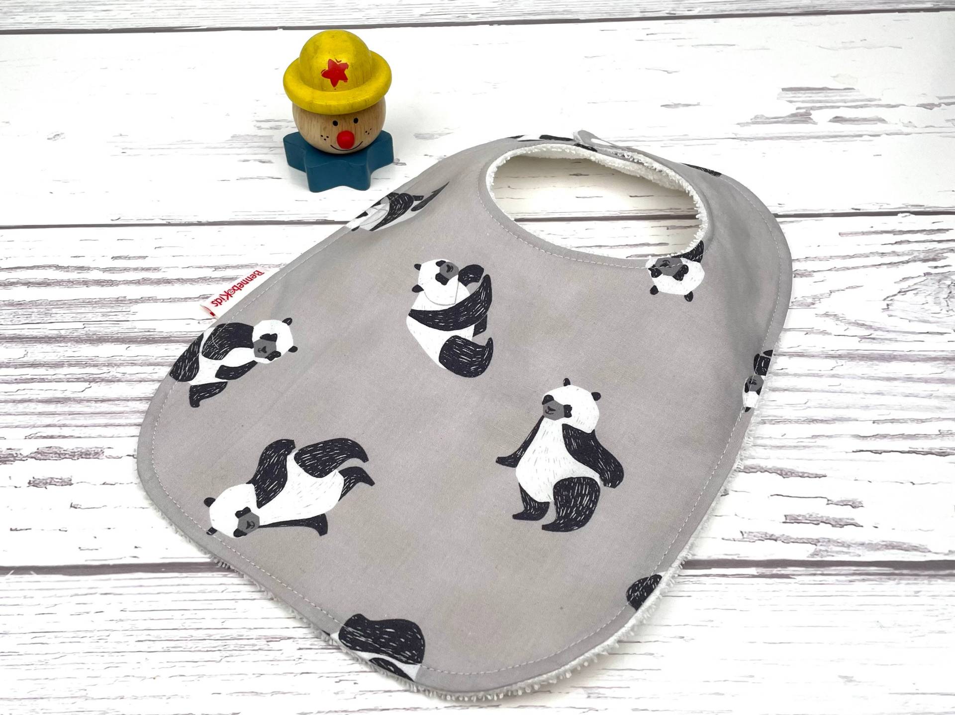 Panda Babylätzchen - Baby Lätzchen Junge Neugeborenen Geschenk Graues Tier Mädchen Neugeborene Babyparty von Etsy - BenneboKids