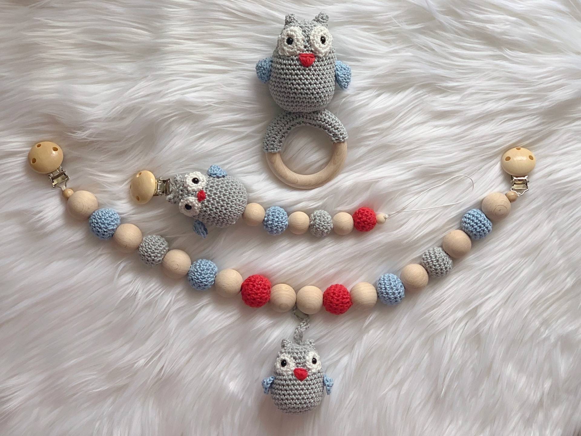 Baby Geschenk Häkel Set Amigurumi Schnullerhalter Schnullerclip Schnullerkette Rassel Greifling Kinderwagenkette Eule Baby Geschenk Häkel Set Amigurumi Schnullerhalter Schnullerclip Schnullerkette Rassel Greifling Kinderwagenkette Eule von Etsy - BestLovelythings