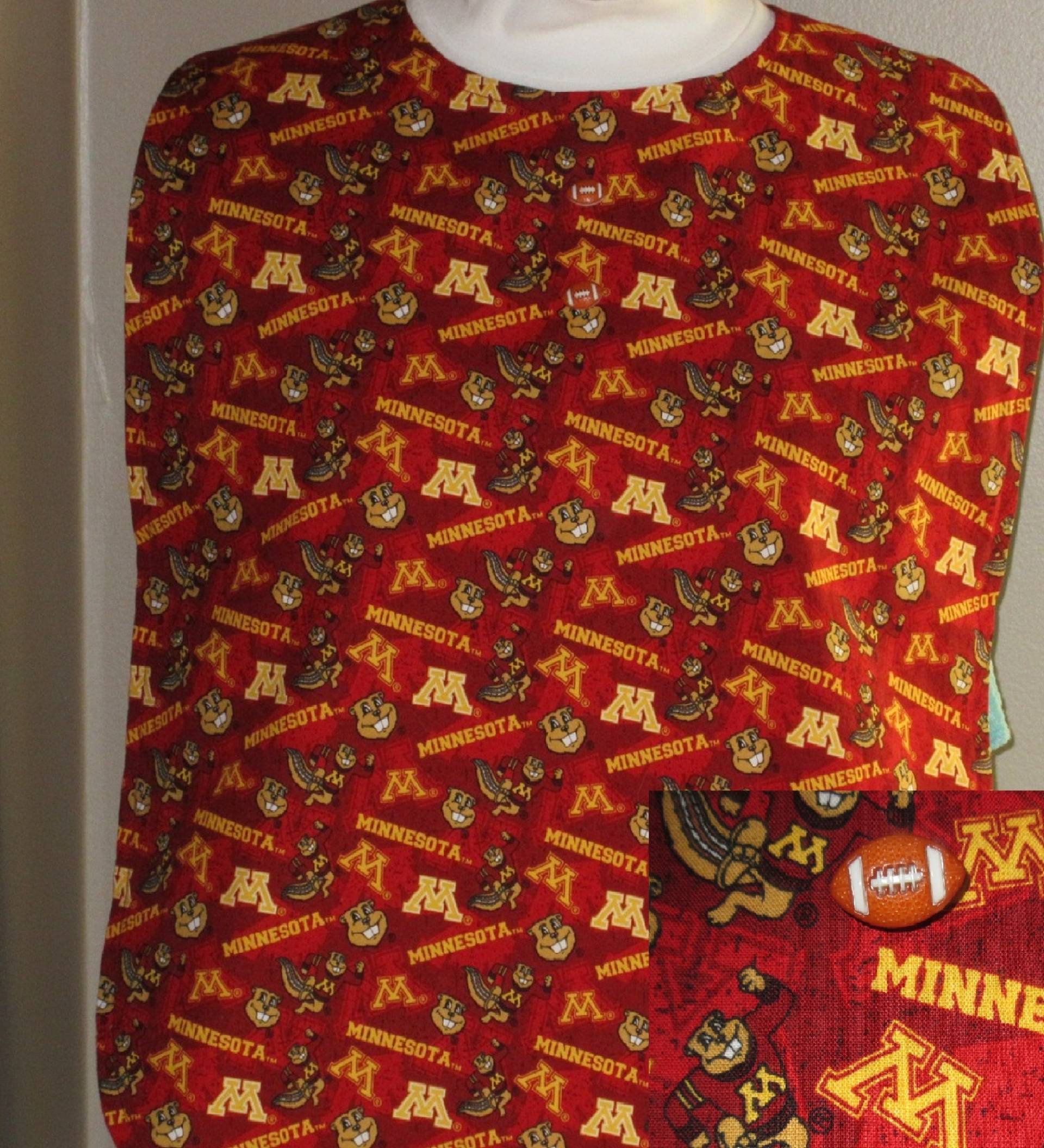 Lätzchen - Minnesota Gophers von Etsy - BibsnPockets2